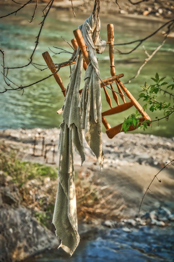 chair-hanging-from-tree